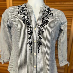 ABERCROMBIE & FITCH SZ XS SLIM EYELET BLOUSE